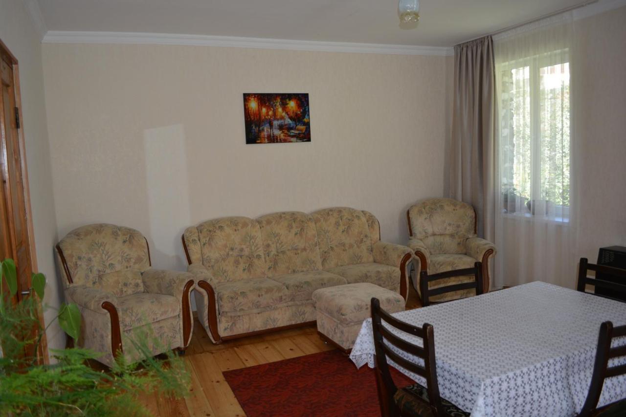 Ekaterine Guest House Kazbegi Extérieur photo