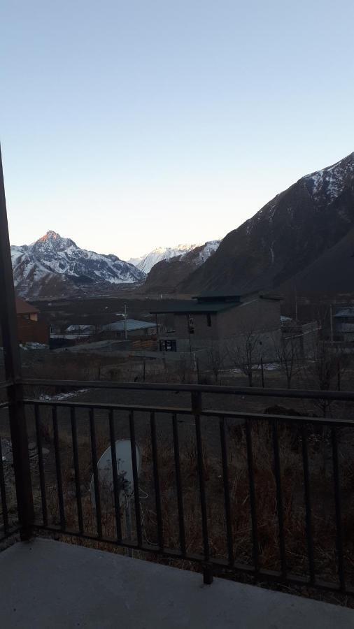 Ekaterine Guest House Kazbegi Extérieur photo